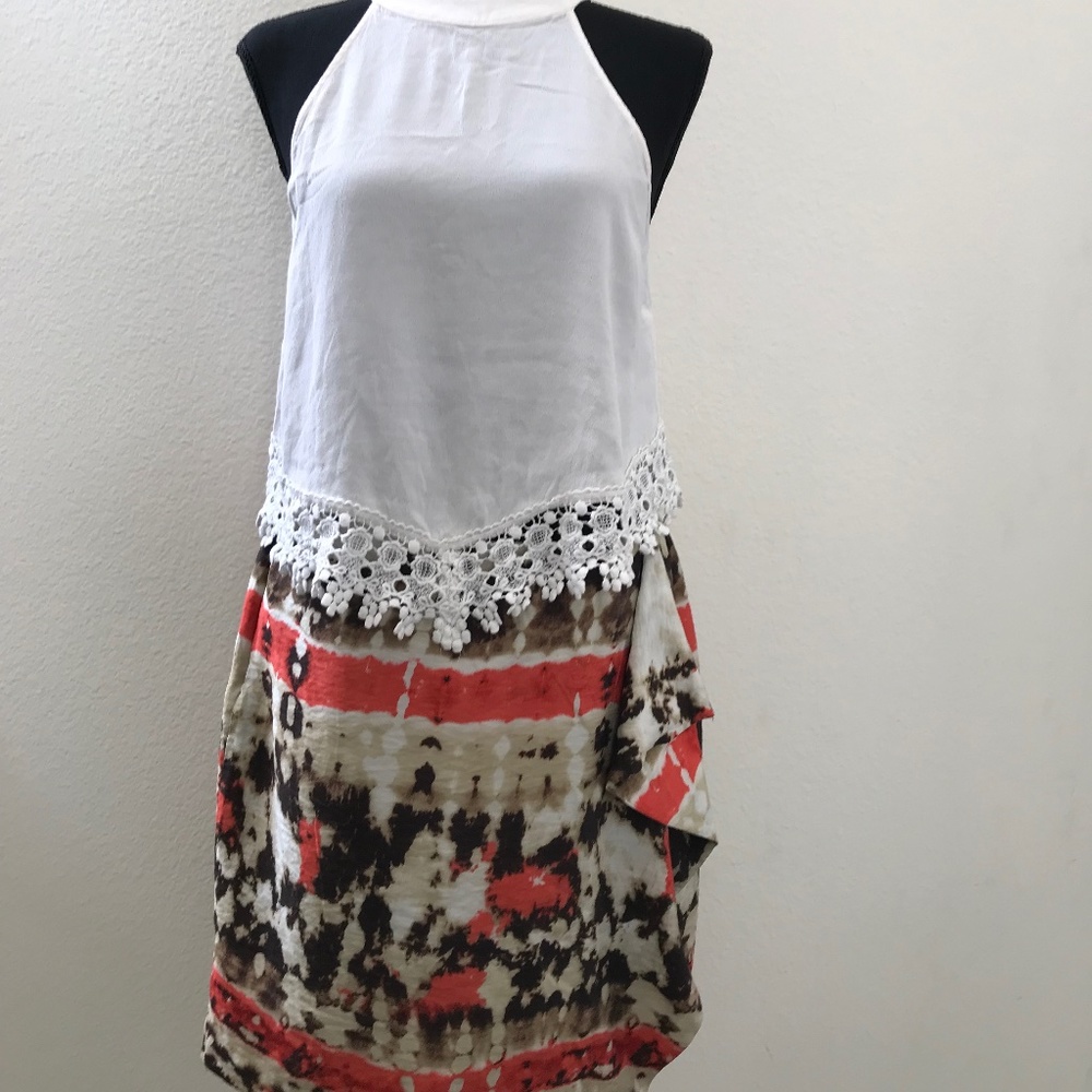 Vince Camuto lined skirt.